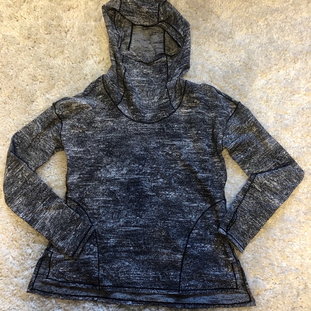lululemon sweatshirt brand new never been worn